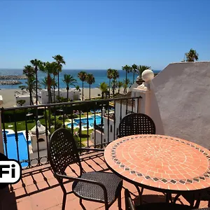 Marina Real 425 Apartment